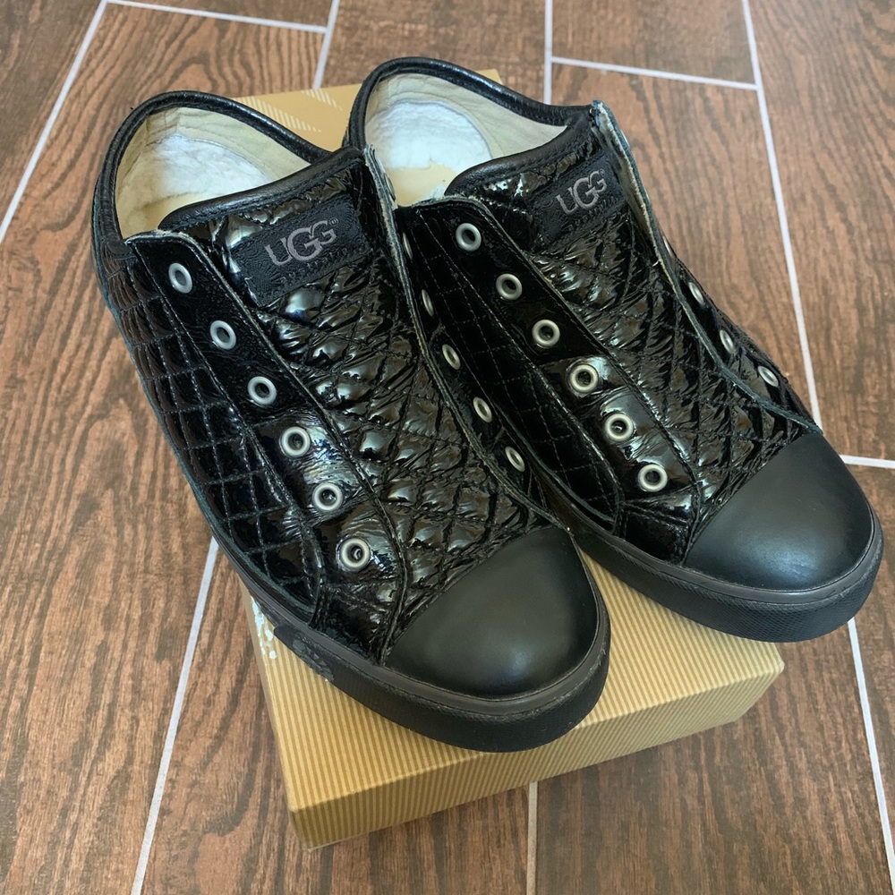 UGG W Laela quilted shoes size 8